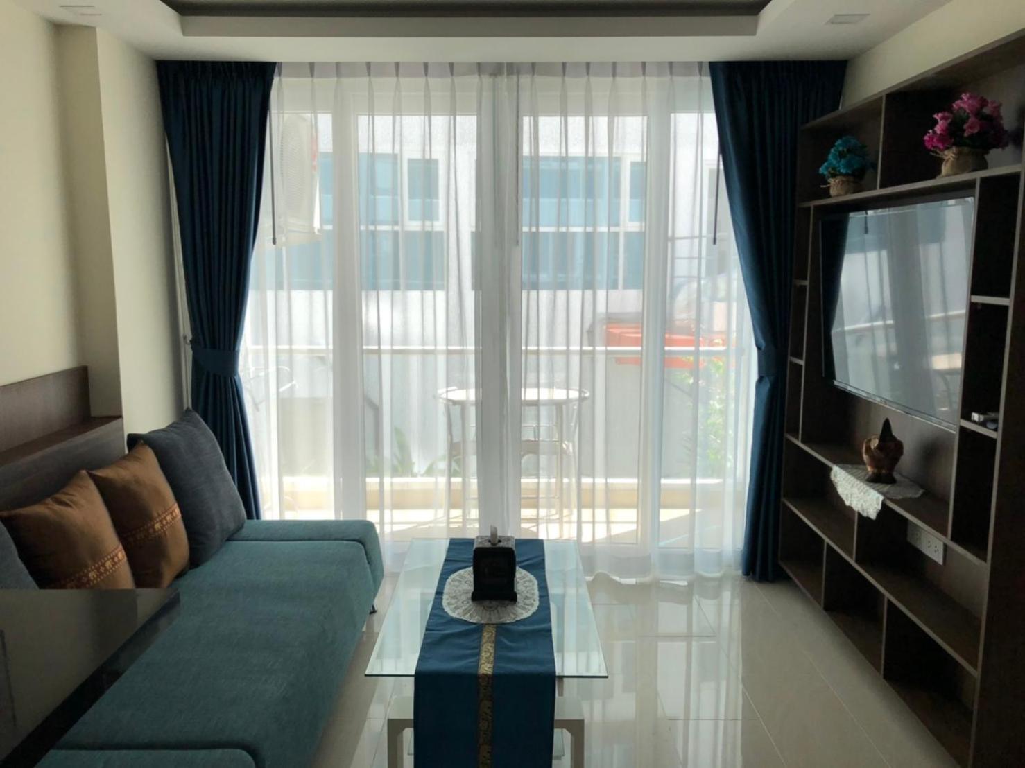 Luxury Business Suits In Grand Avenue By Pattaya City Estates Esterno foto